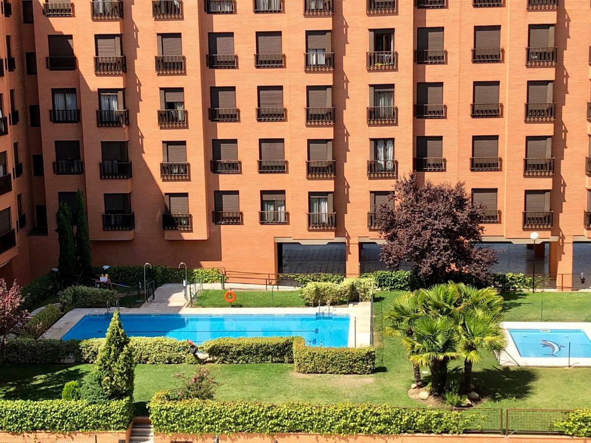 New Apartments Airport Ifema Madrid Luaran gambar