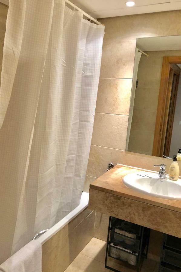 New Apartments Airport Ifema Madrid Luaran gambar